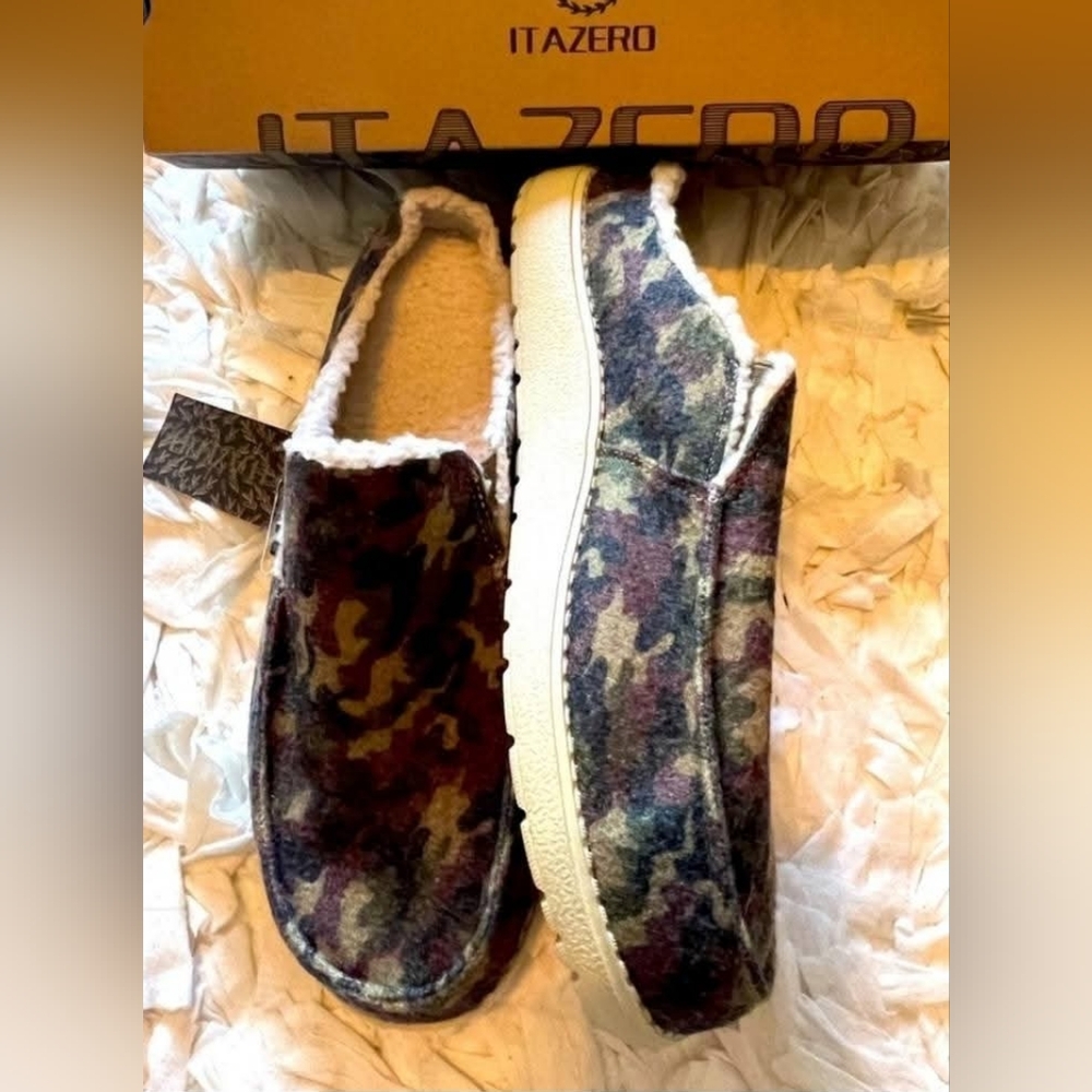 Camouflage Slip-On Clogs